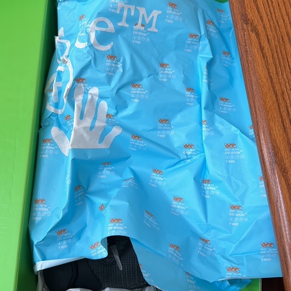 Nike Off-White x Air Force 1 Mid 'Black - Picture 3 of 10